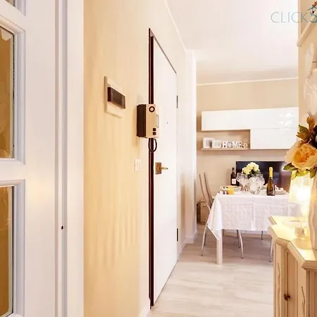 Lovely Next To The With Air Conditioning And Wifi Apartmán Alghero