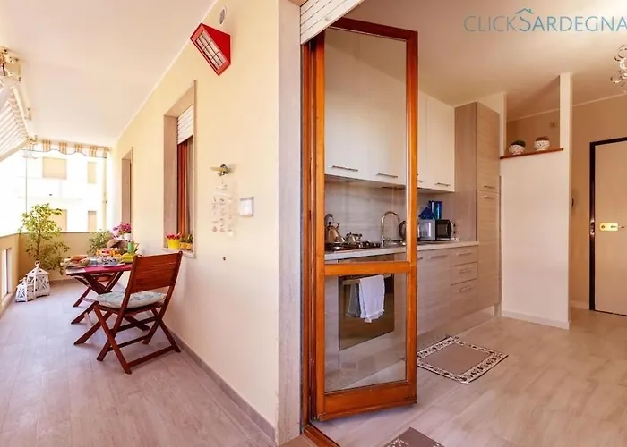 Lovely Next To The With Air Conditioning And Wifi Apartmán Alghero