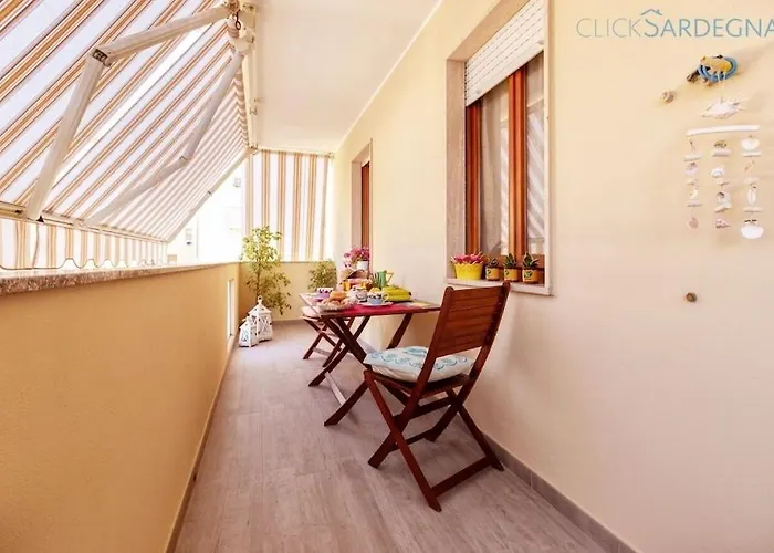 Lovely Next To The With Air Conditioning And Wifi Apartmán Alghero