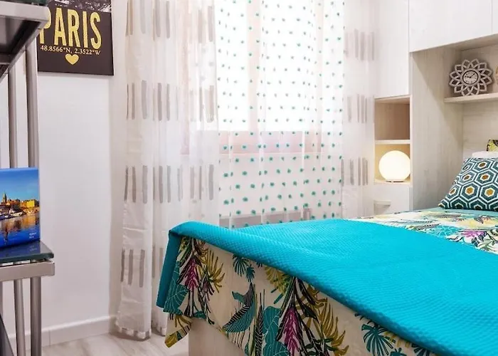 Apartmán Lovely Next To The With Air Conditioning And Wifi *