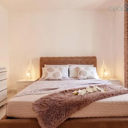 Apartment Lovely Next To The With Air Conditioning And Wifi Alghero