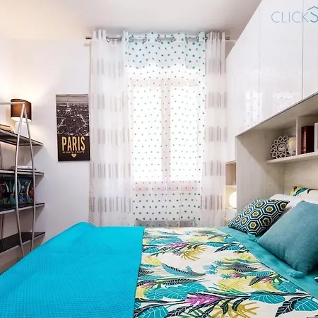 Apartment Lovely Next To The With Air Conditioning And Wifi